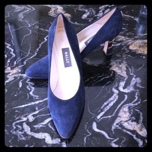 Dark blue bally pumps made in spain